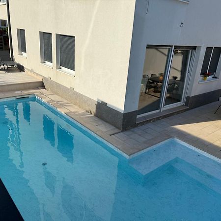 特罗吉尔Rooftop Spa公寓 外观 照片
