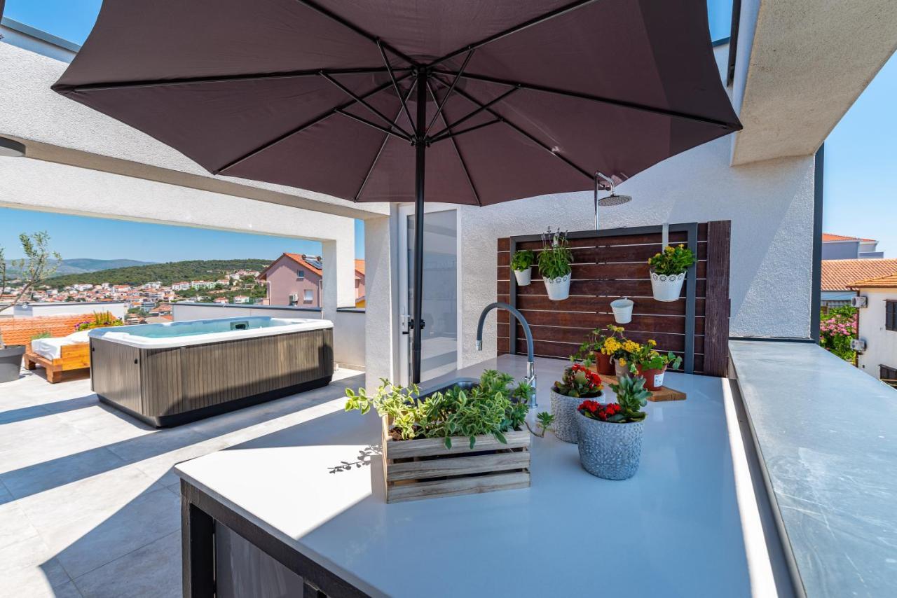 特罗吉尔Rooftop Spa公寓 外观 照片